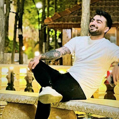 دانلود آهنگ حالم بده انگار یکی تیر خلاص بشم زدن با صدای رامین تجنگی